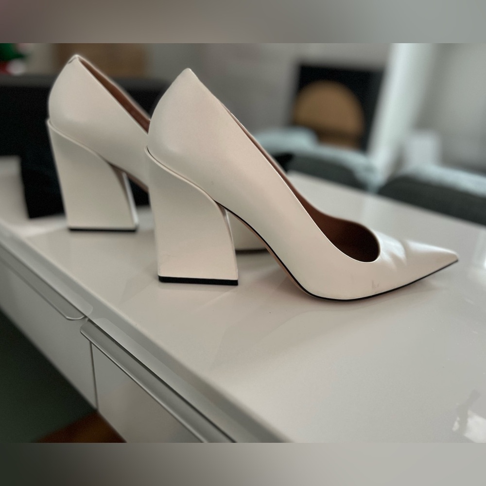 Hugo Boss Kristin Pointy P90-C White Heels